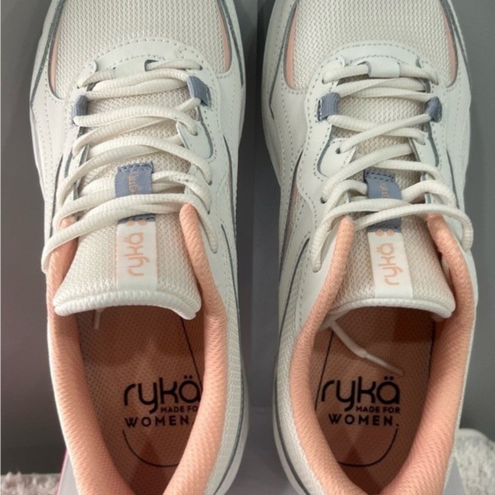 Ryka Integrity Women's Walking Shoes Size 10 M White Aluminum New in Box